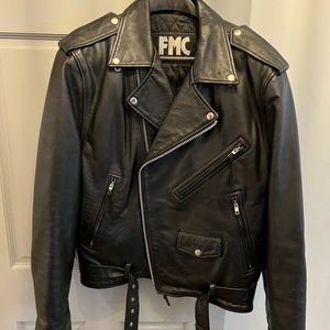 Vintage black leather jacket. Size xl (46).